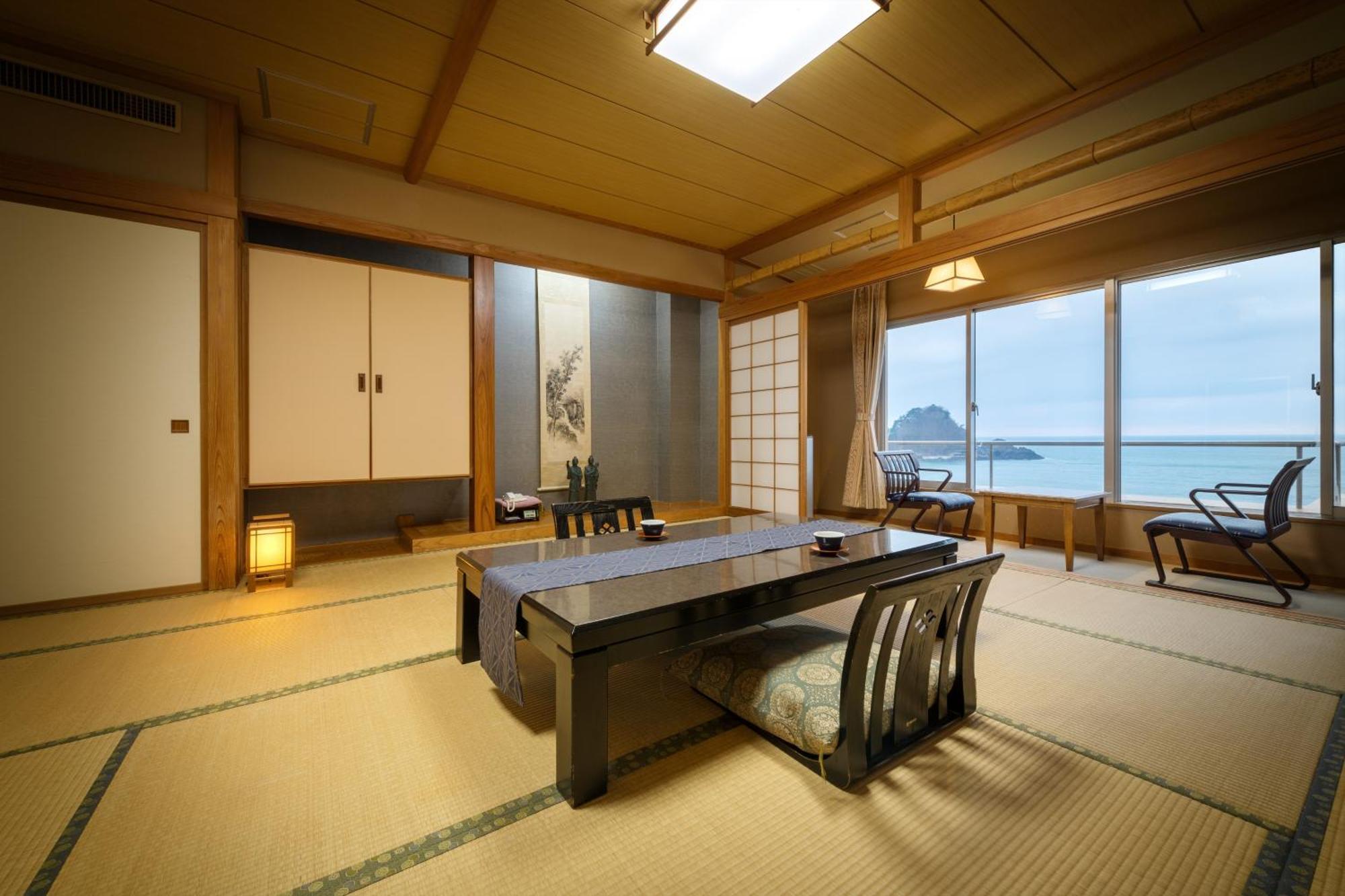 Готель Yura Onsen Yaotome Цуруока Екстер'єр фото